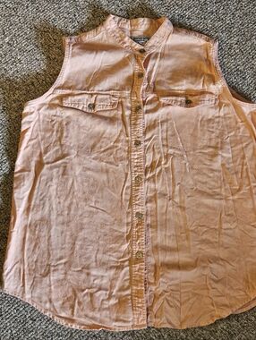 Venezia Peach Colored Sleeveless Shirt Size 18/20